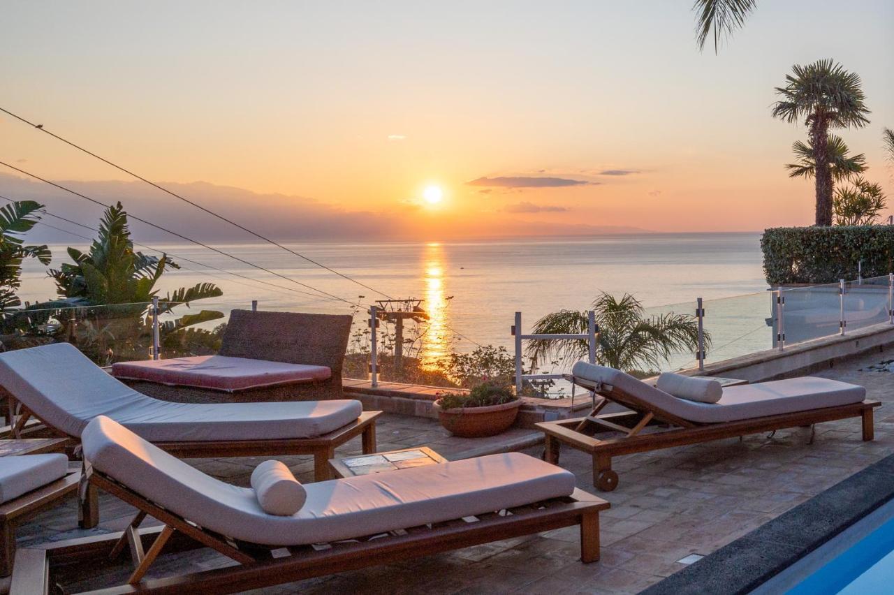 Luxury Taorum Villa With Spectacular Sea Views In Таормина Экстерьер фото