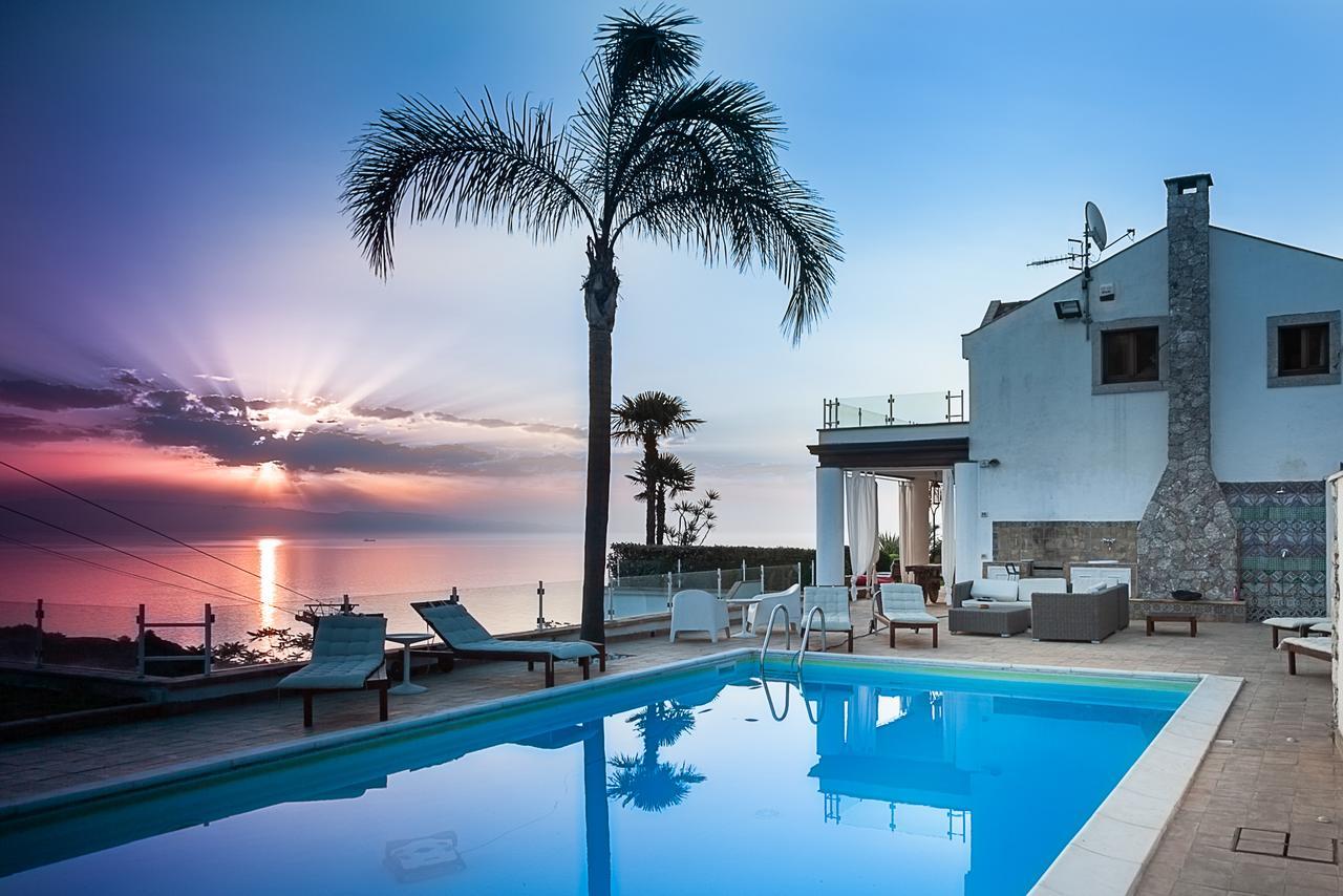 Luxury Taorum Villa With Spectacular Sea Views In Таормина Экстерьер фото